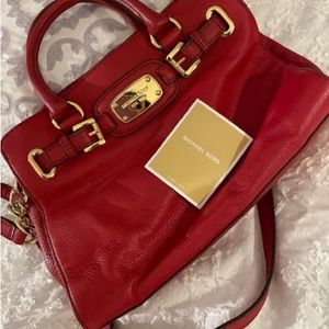 SOLD ❤️ MK Leather Bag